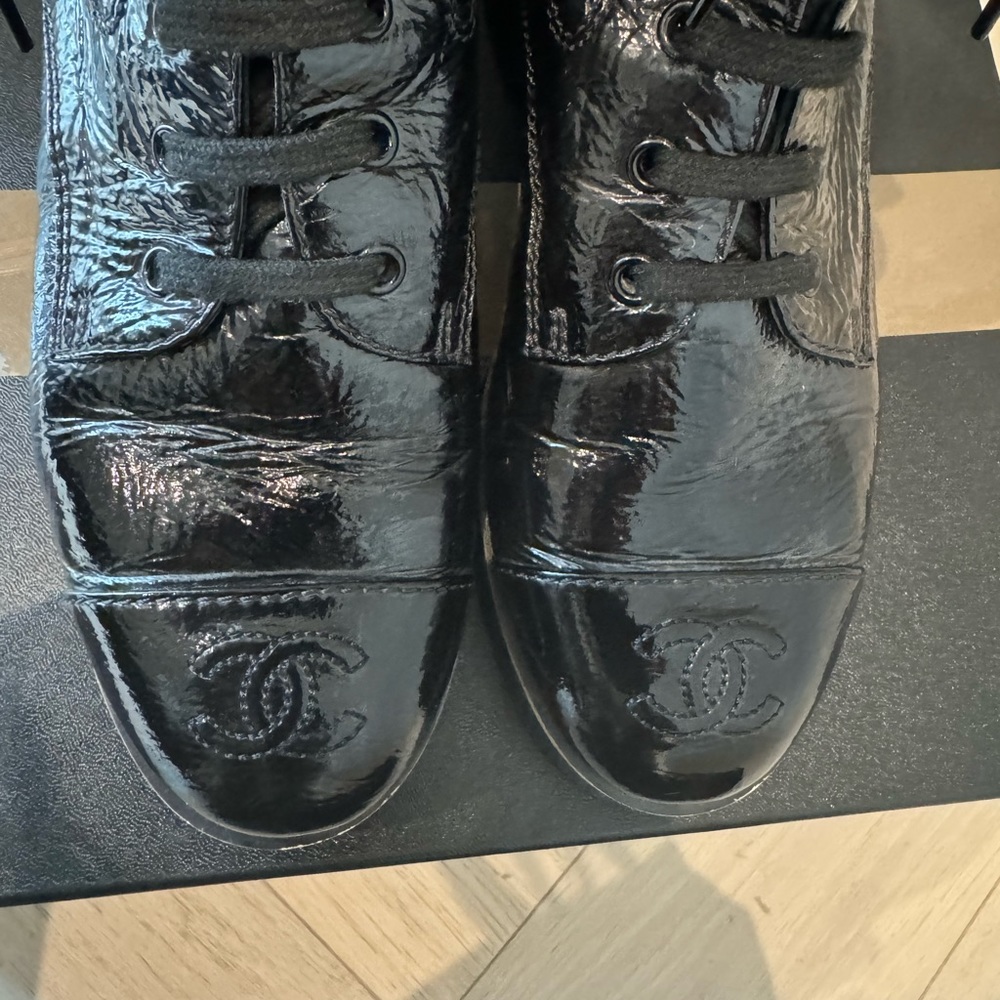 Chanel patent leather boots - Picture 5 of 8